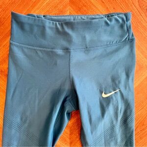 Nike Running Dry Fit Leggings Women’s Small.